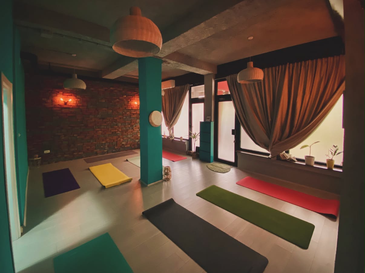 Yoga O'Clock - 2
