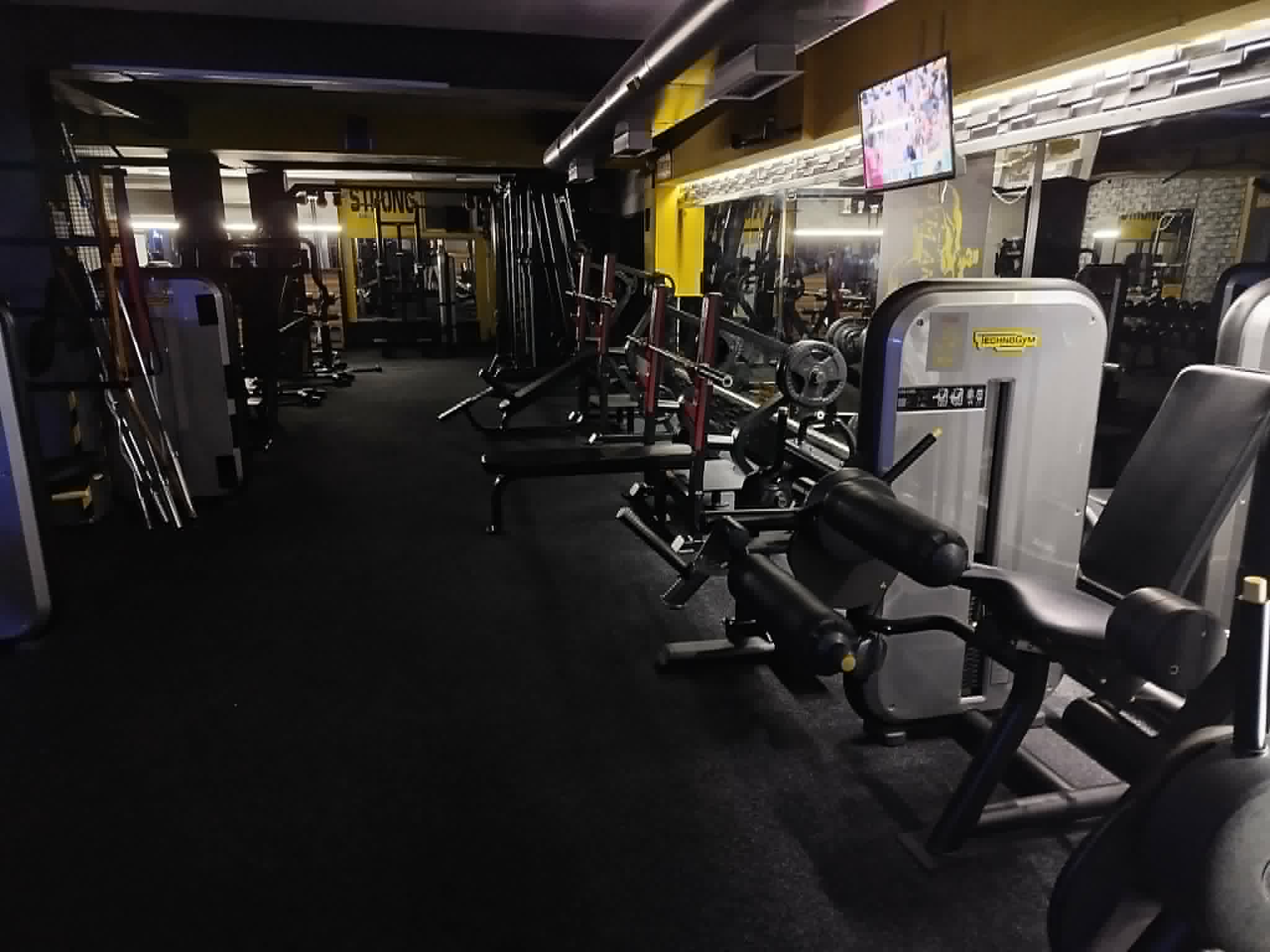 Fitness club STRONG - 5