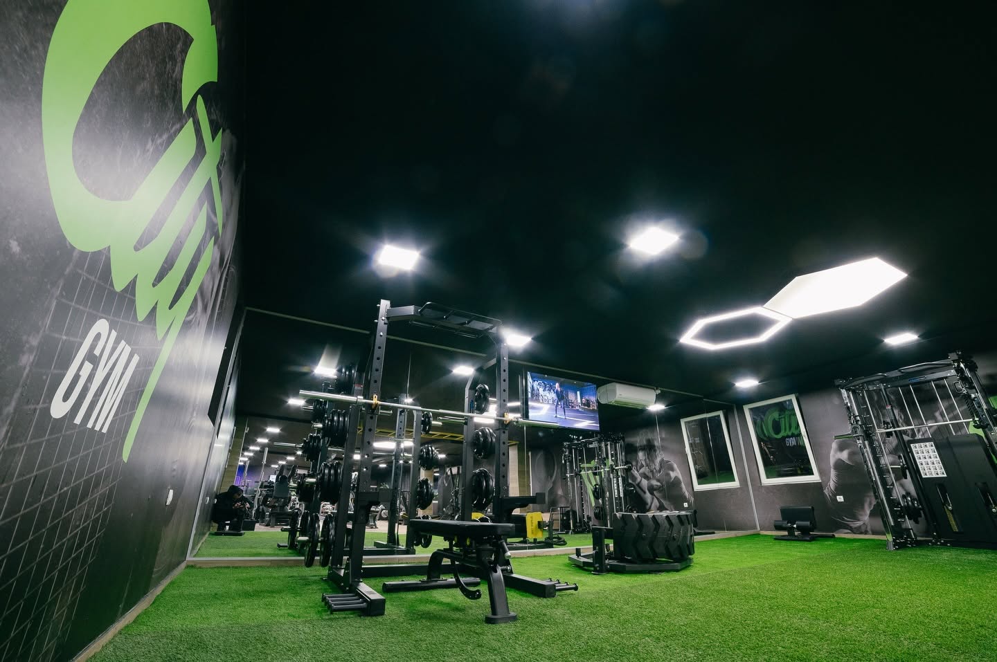 CITY GYM - 9